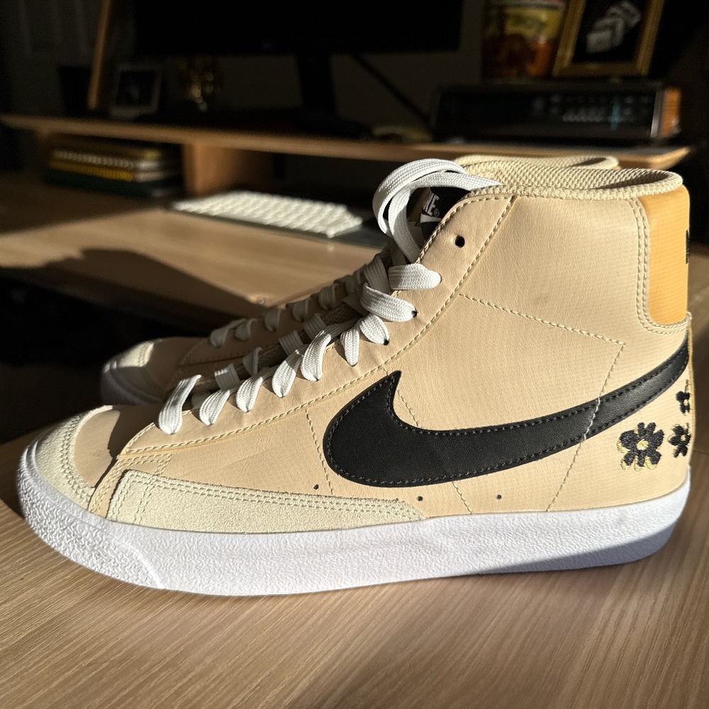 Nike Blazer Mid 77s Tan Floral